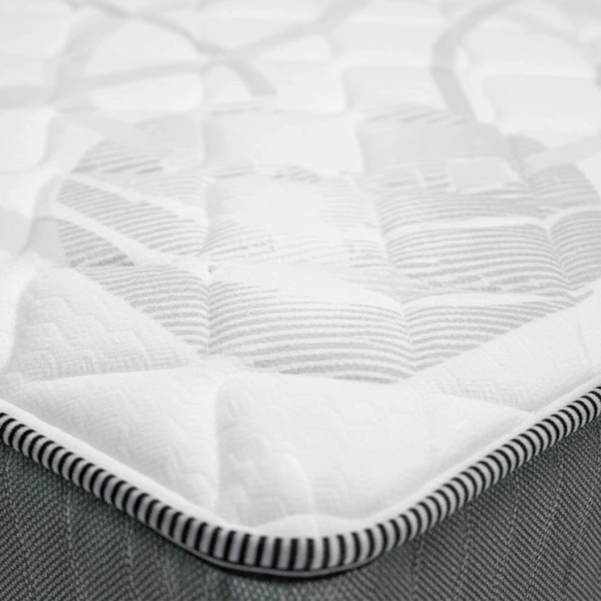 Orthopedic Pocketed Spring Mattress (Medium Feel) 25cm Thickness – 5 Years Warranty