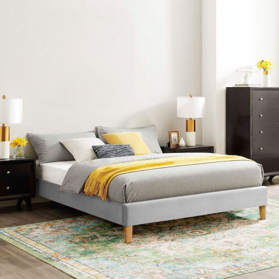 Tylor Platform Velvet Bed