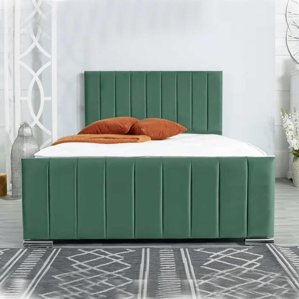 Karnak Luna Upholstered Velvet bed – Feldgrau, Super King: 200 x 200cm…