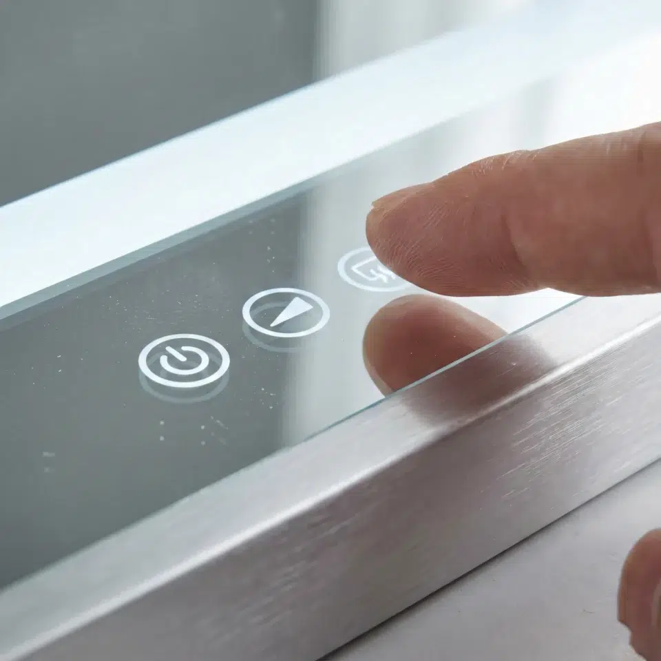LED mirror smart touch controls and dimming features in Abudhabi